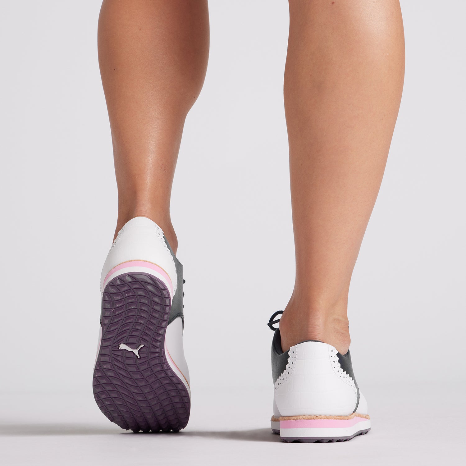 Women's AVANT Spikeless Golf Shoes – PUMA Golf - Main Image