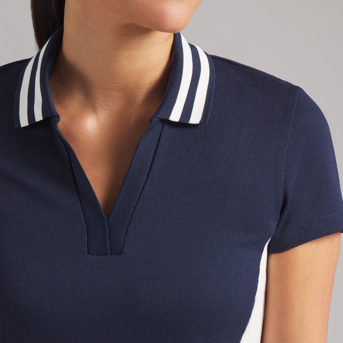 Deep Navy / Warm White